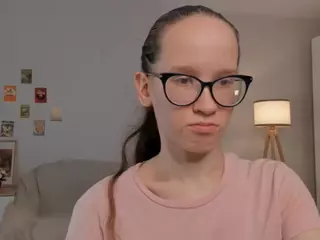 LynetteBails's Live Sex Cam Show