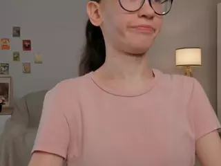 LynetteBails's Live Sex Cam Show