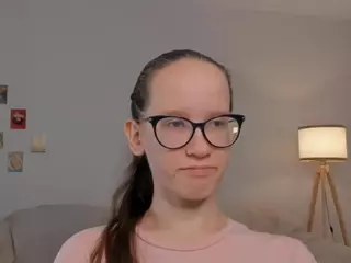 LynetteBails's Live Sex Cam Show