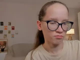 LynetteBails's Live Sex Cam Show