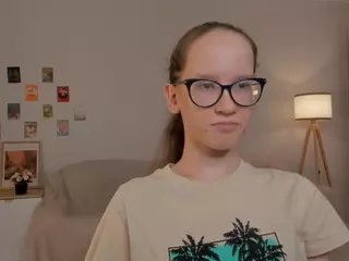 LynetteBails's Live Sex Cam Show