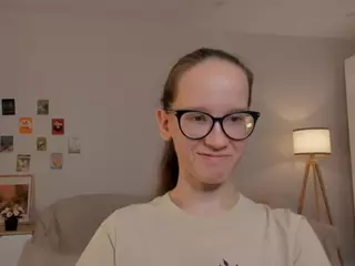 LynetteBails's Live Sex Cam Show