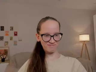 LynetteBails's Live Sex Cam Show