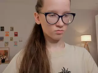 LynetteBails's Live Sex Cam Show