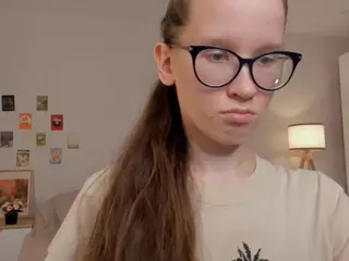 LynetteBails's Live Sex Cam Show