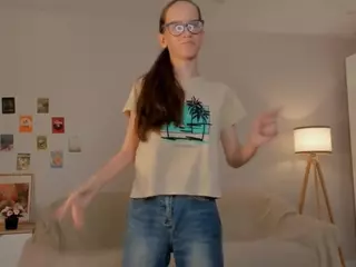 LynetteBails's Live Sex Cam Show