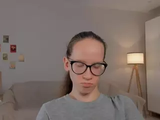 LynetteBails's Live Sex Cam Show