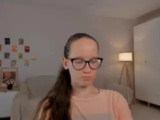 LynetteBails's Live Sex Cam Show