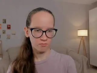 LynetteBails's Live Sex Cam Show