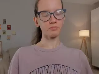 LynetteBails's Live Sex Cam Show