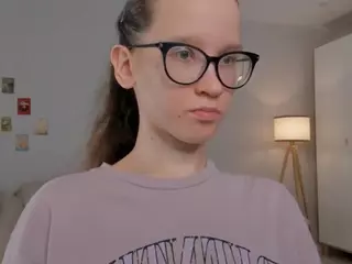 LynetteBails's Live Sex Cam Show
