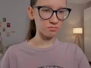 LynetteBails's Live Sex Cam Show