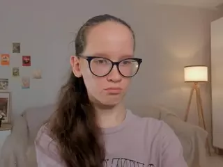 LynetteBails's Live Sex Cam Show