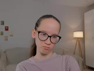 LynetteBails's Live Sex Cam Show