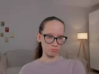 LynetteBails's Live Sex Cam Show