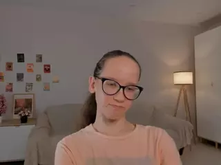 LynetteBails's Live Sex Cam Show