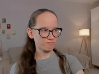 LynetteBails's Live Sex Cam Show