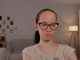 LynetteBails's Live Sex Cam Show