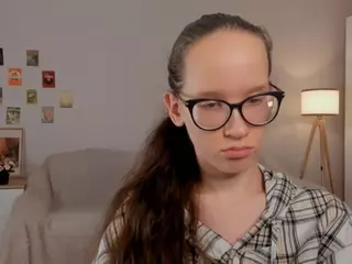 LynetteBails's Live Sex Cam Show