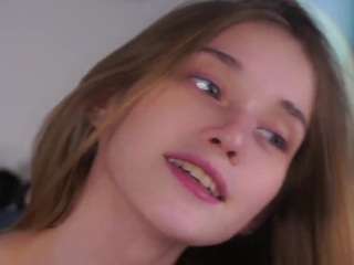 maureenagard Young live webcam