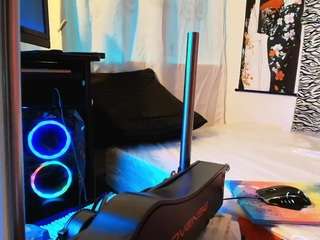 perla-mature's CamSoda show and profile