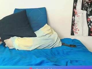perla-mature live cam preview