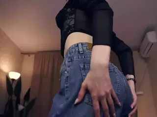 Betty's Live Sex Cam Show
