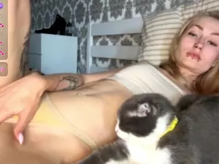 AlbertaCovert's Live Sex Cam Show