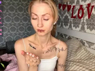 AlbertaCovert's Live Sex Cam Show