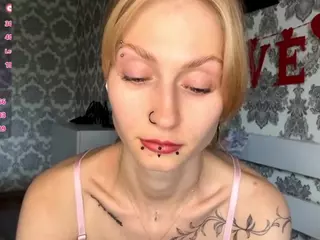 AlbertaCovert's Live Sex Cam Show