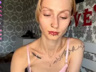 AlbertaCovert's Live Sex Cam Show