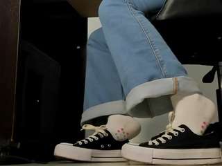 alma-fenix's CamSoda show and profile