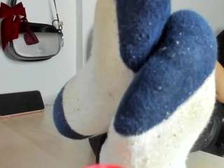 alma-fenix Live Webcam on CamSoda