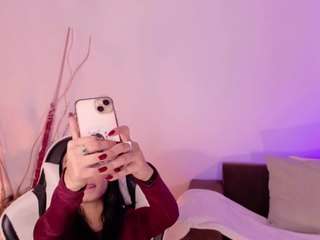 AnabelWolf — LIVE on Camsoda