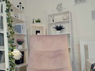 AnnisFrankson live webcam on Soda Cams