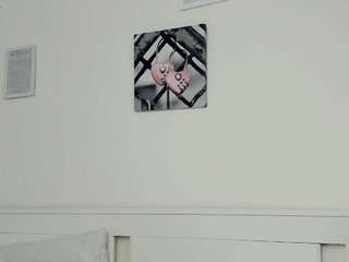 annisfrankson Live Webcam on CamSoda