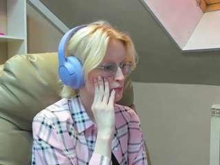 betty-smith Live Webcam on CamSoda