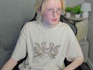  betty-smith chat room