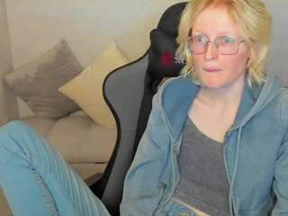  betty-smith chat room