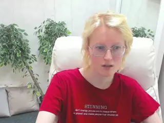 Betty's Live Sex Cam Show