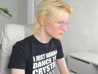 Betty's Live Sex Cam Show