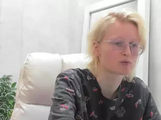 Betty's Live Sex Cam Show