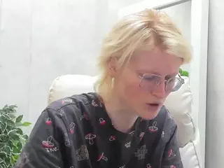 Betty's Live Sex Cam Show