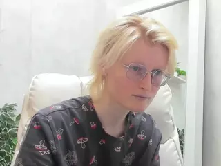 Betty's Live Sex Cam Show