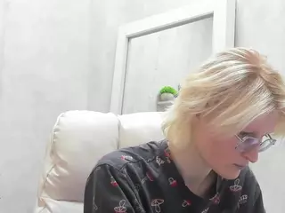 Betty's Live Sex Cam Show