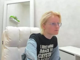 Betty's Live Sex Cam Show