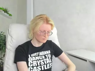 Betty's Live Sex Cam Show