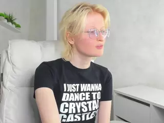Betty's Live Sex Cam Show