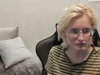 Betty's Live Sex Cam Show