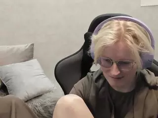 Betty's Live Sex Cam Show